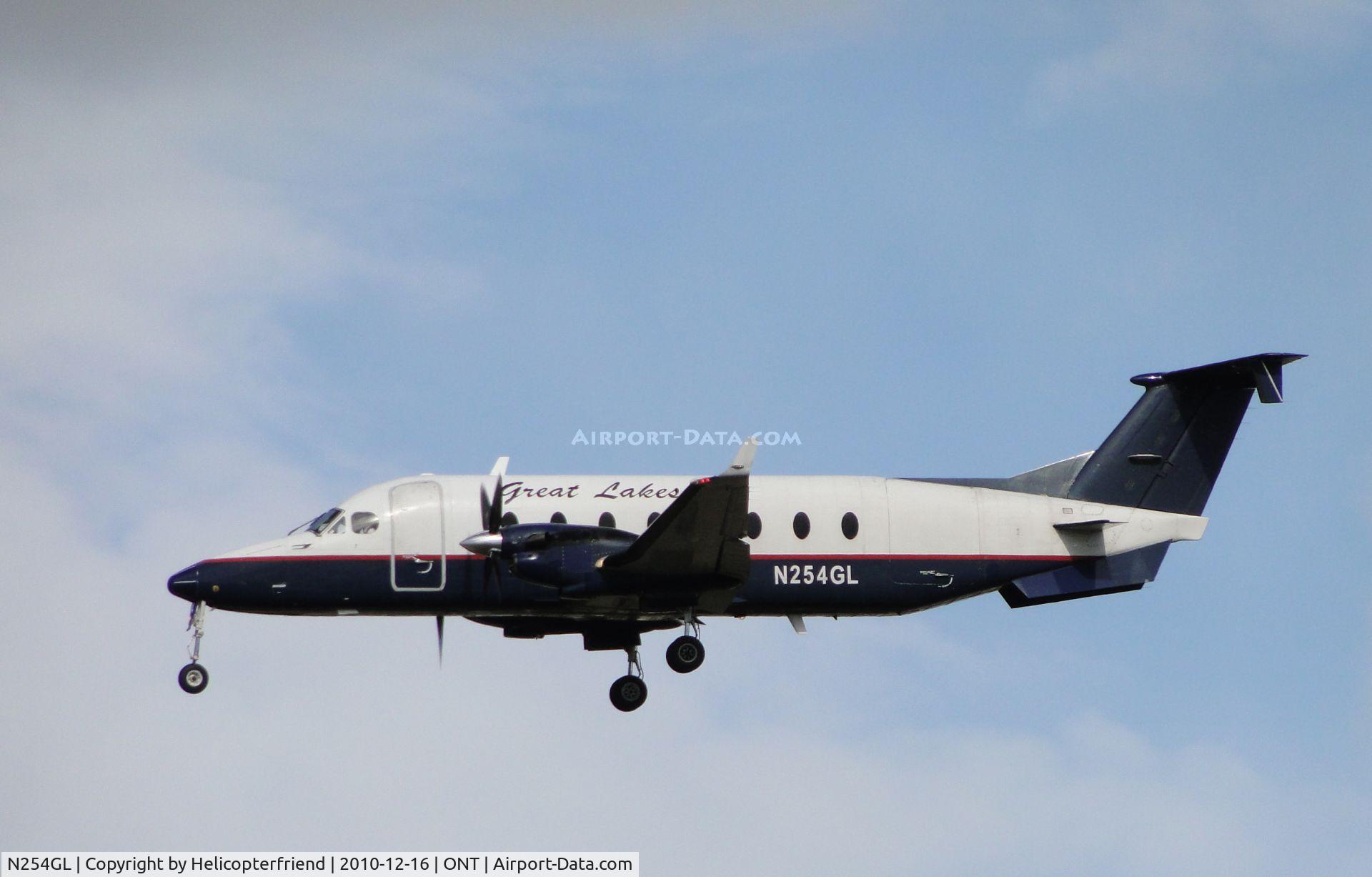 N254GL, 1996 Raytheon Aircraft Company 1900D C/N UE-254, On final to runway 26R