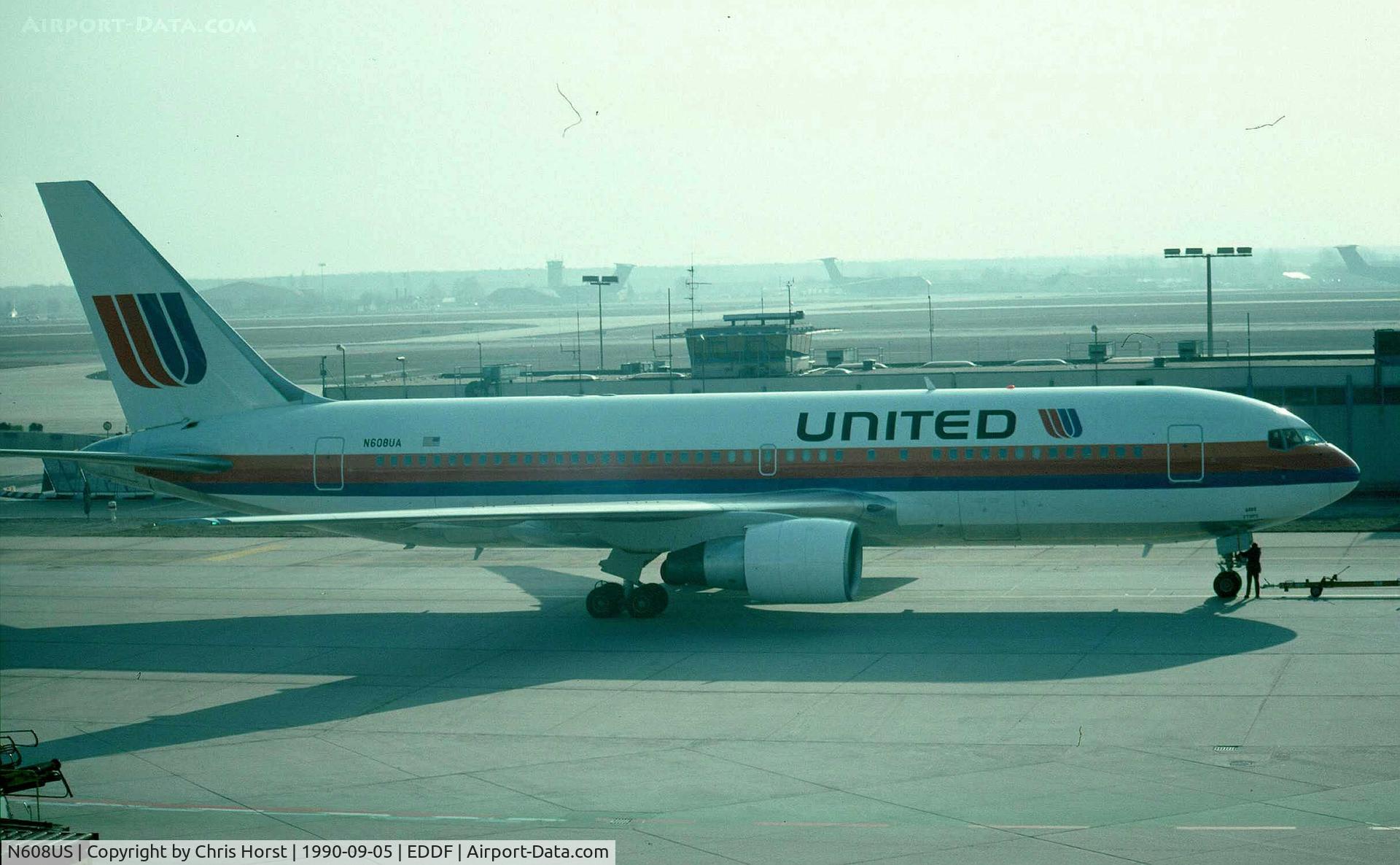 N608US, 1970 Boeing 747-151 C/N 19785, old c/s