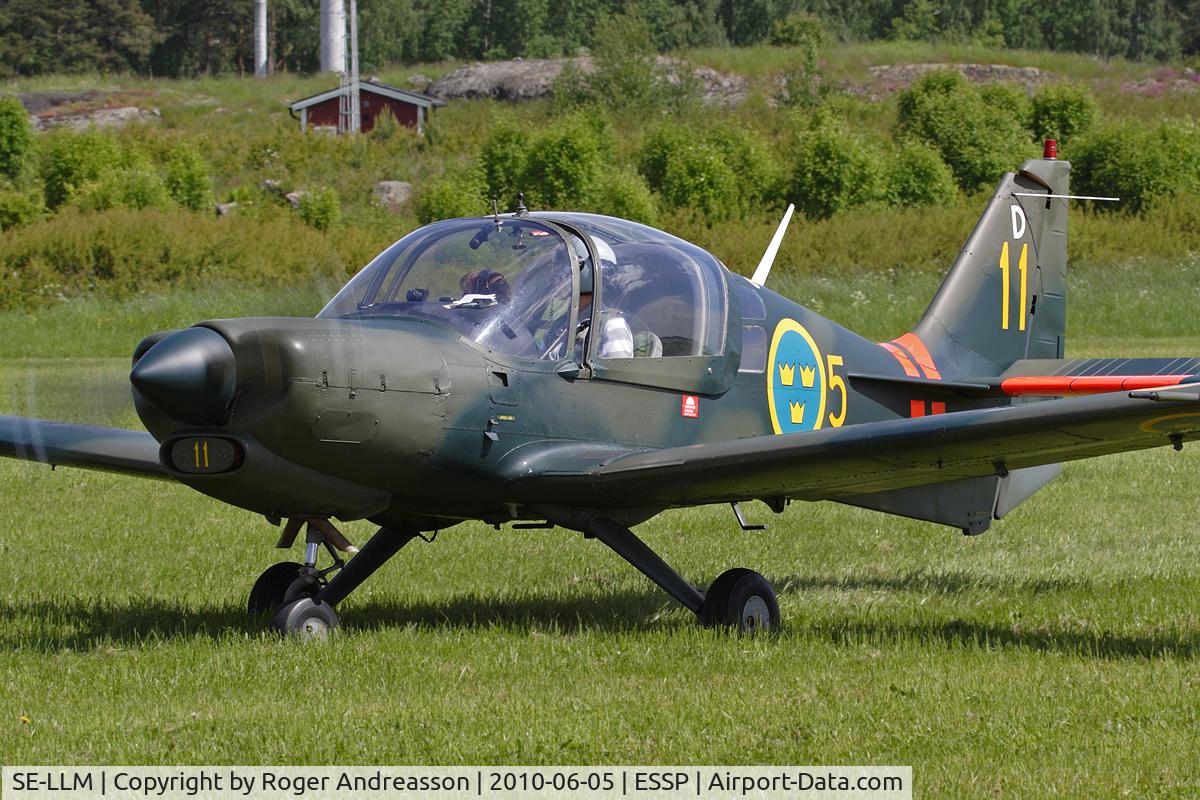SE-LLM, 1971 Scottish Aviation Sk.61D Bulldog C/N BH100/111, At EAA FlyIn