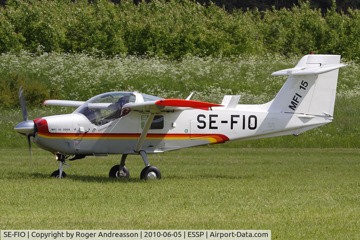 SE-FIO, 1976 Saab MFI-15-200A Safari C/N 15-901-1318, At EAA FlyIn
