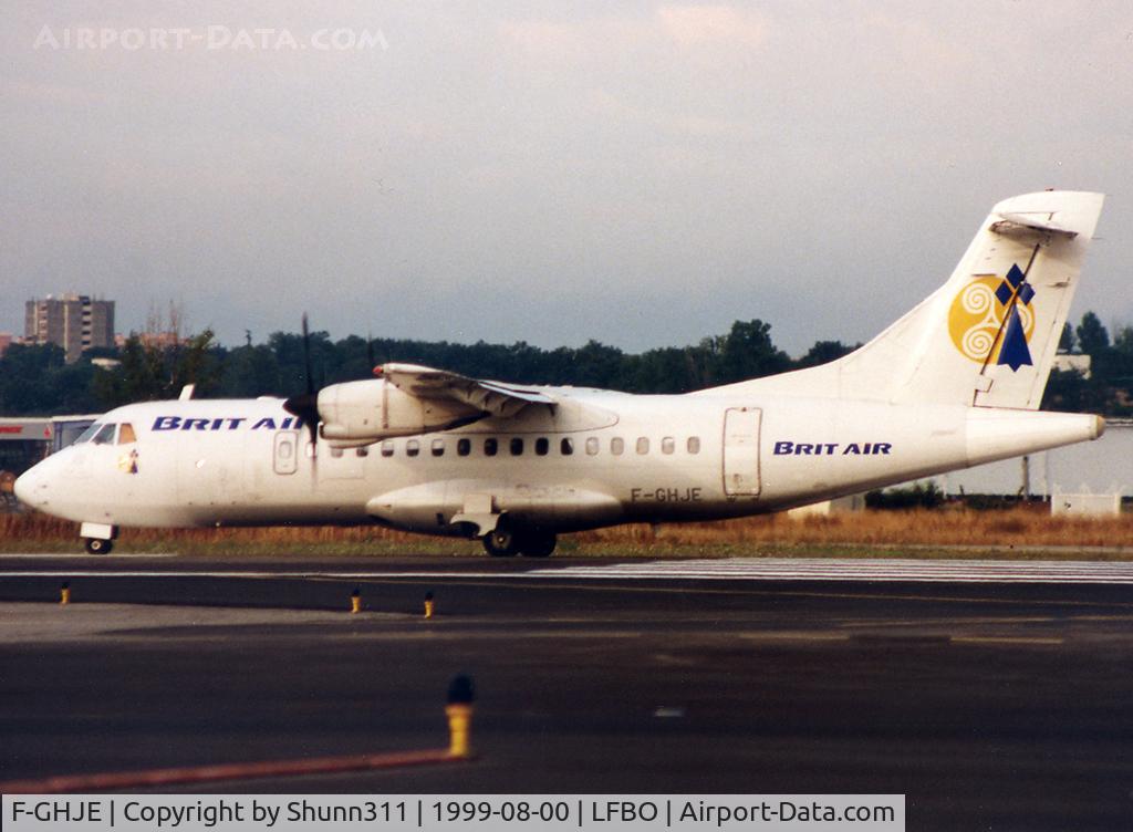 F-GHJE, 1987 ATR 42-300 C/N 070, Ready for take off rwy 15L in full new c/s (by the past)