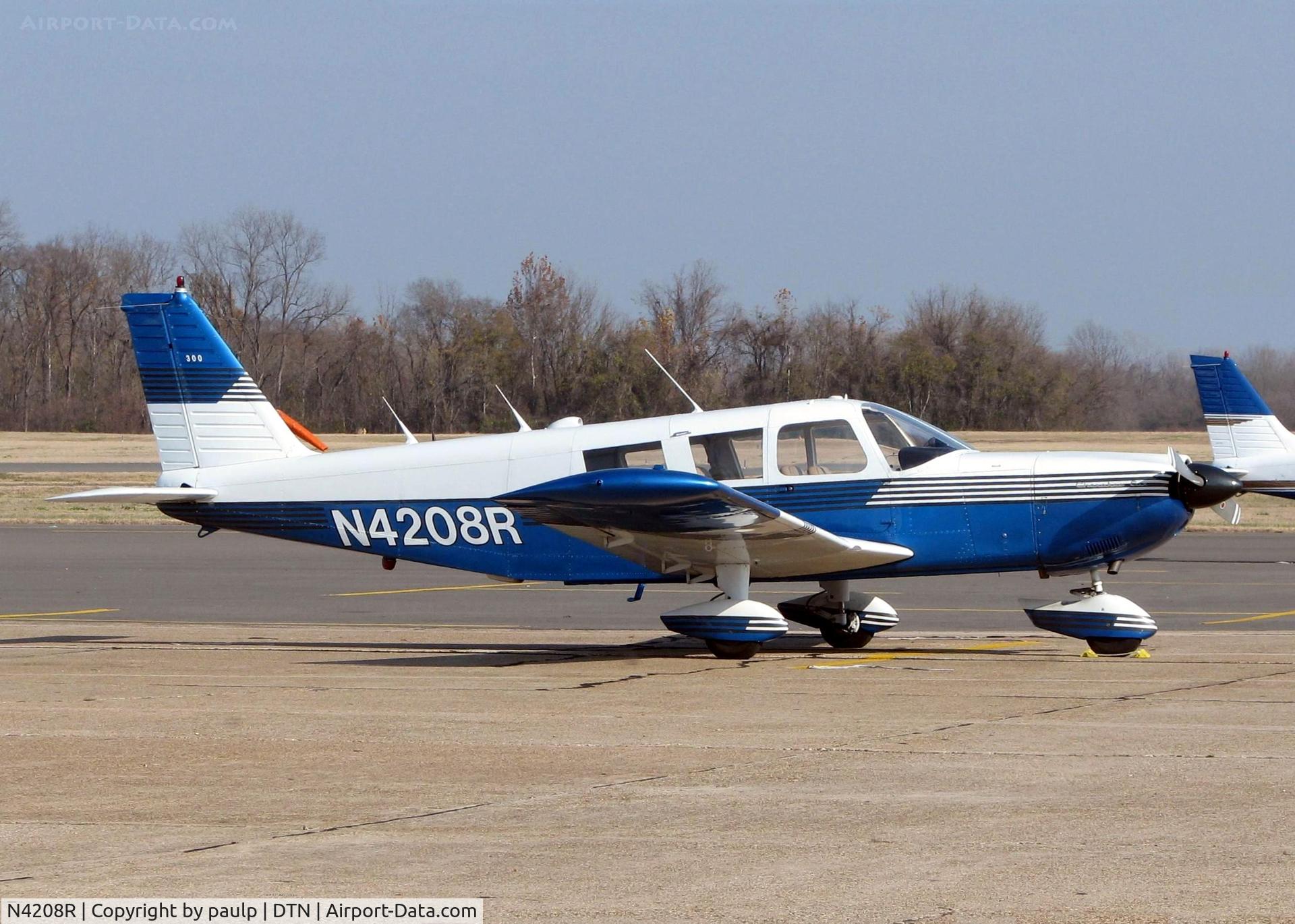 N4208R, 1969 Piper PA-32-300 Cherokee Six C/N 32-40573, At Downtown Shreveport.