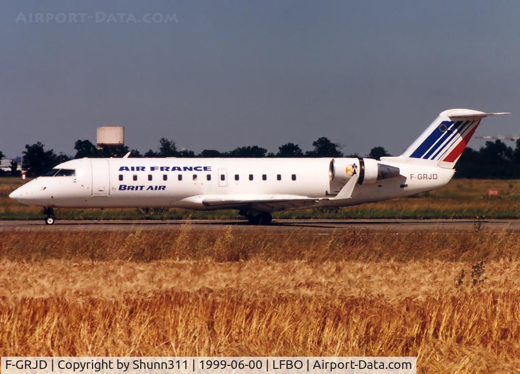 F-GRJD, 1995 Canadair CRJ-100RF (CL-600-2B19) C/N 7088, Landing rwy 33L...
