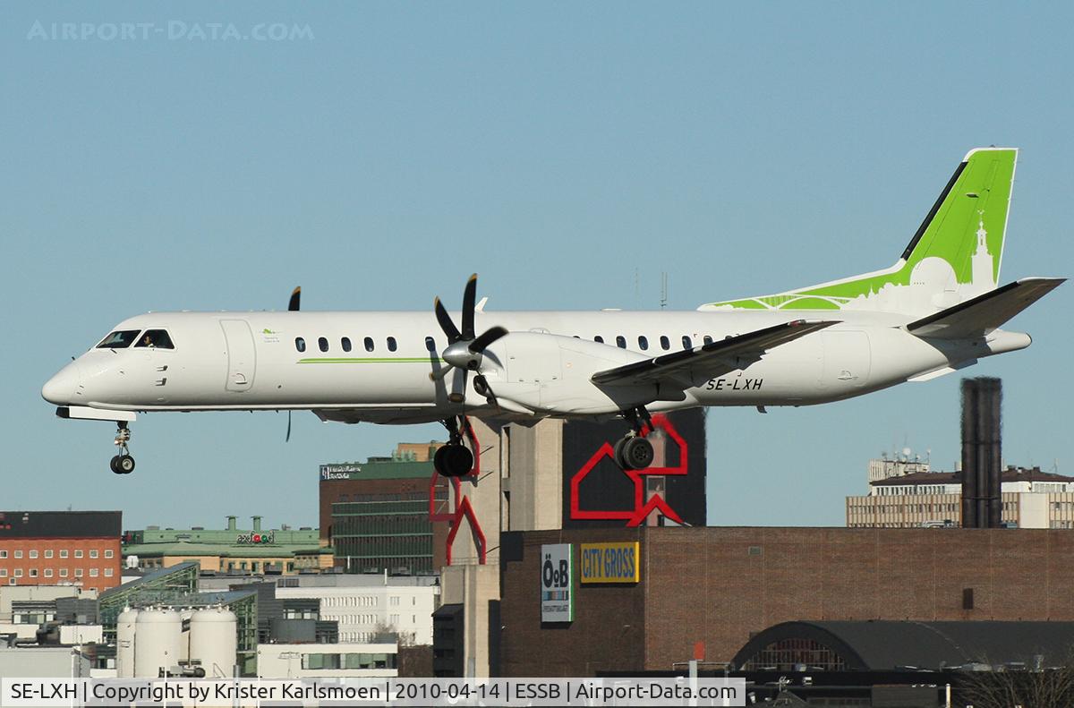 SE-LXH, 1993 Saab 2000 C/N 2000-007, Landing RWY30 at Stockhlm/Bromma.