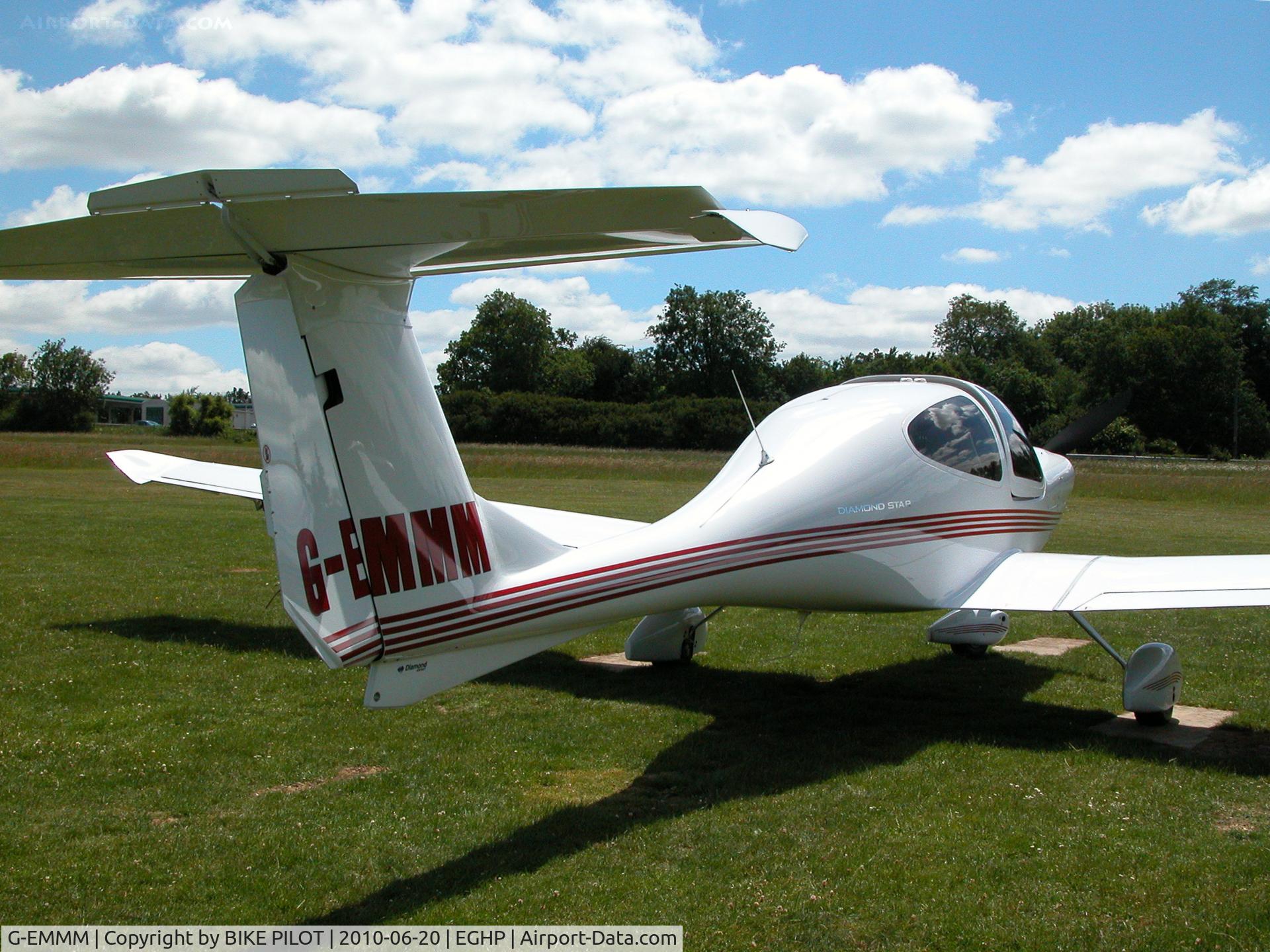 G-EMMM, 2007 Diamond DA-40 Diamond Star C/N 40.753, DA40 Diamond Star