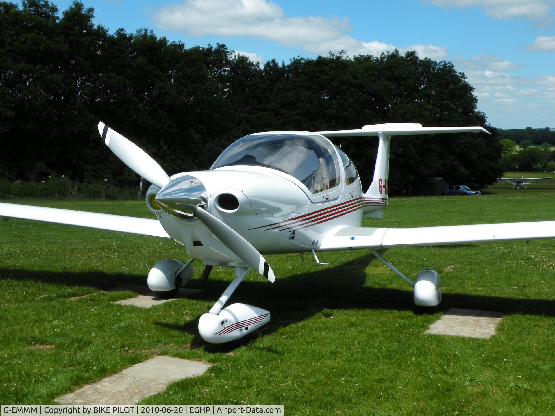 G-EMMM, 2007 Diamond DA-40 Diamond Star C/N 40.753, DA40 Diamond Star