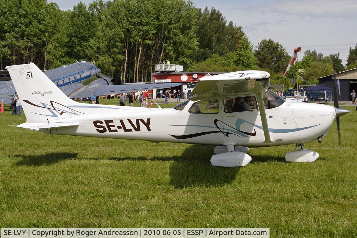 SE-LVY, 2008 Cessna 172S SP C/N 172S10681, Växjö Flygklubb