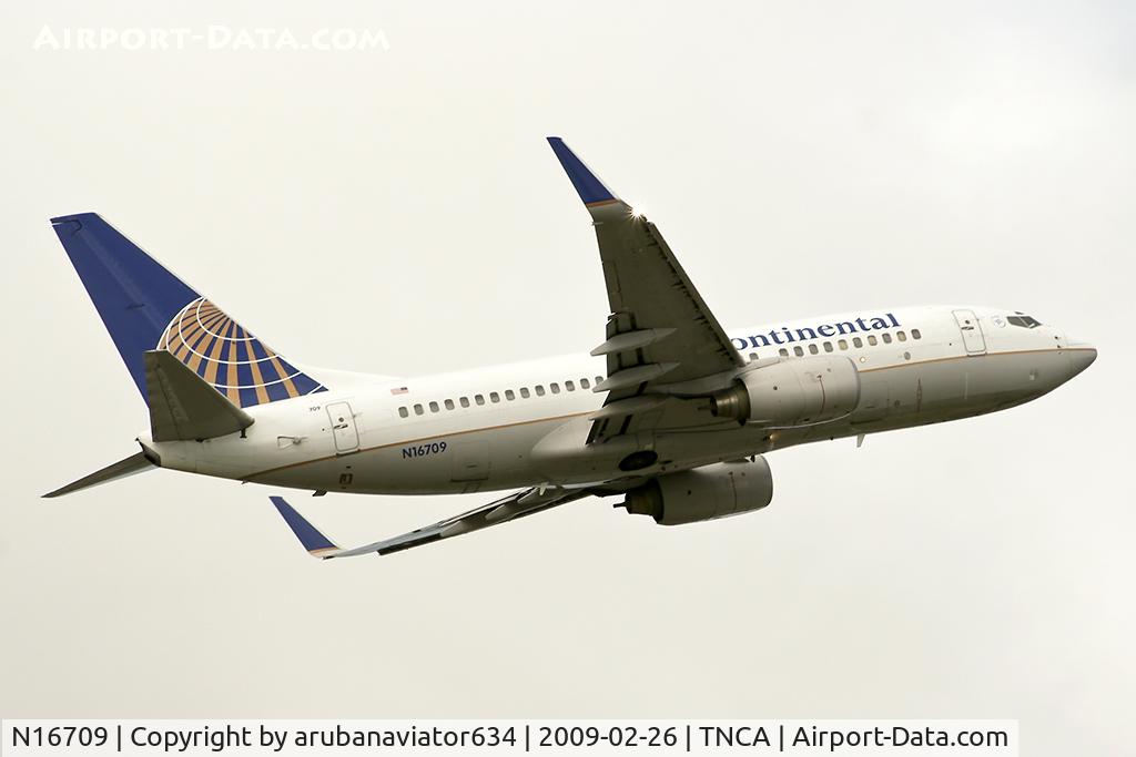 N16709, 1998 Boeing 737-724 C/N 28779, Continental heading back to Houston