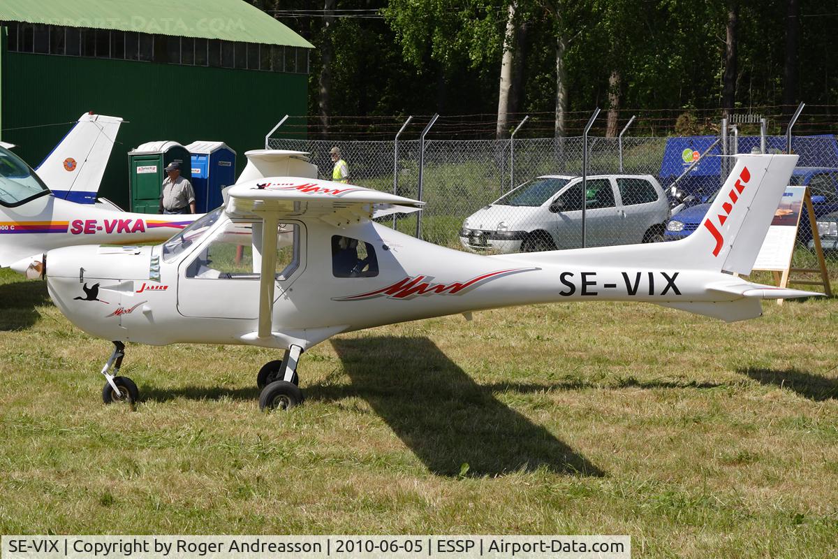 SE-VIX, 2001 Jabiru 450 UL C/N 0429, At EAA FlyIn