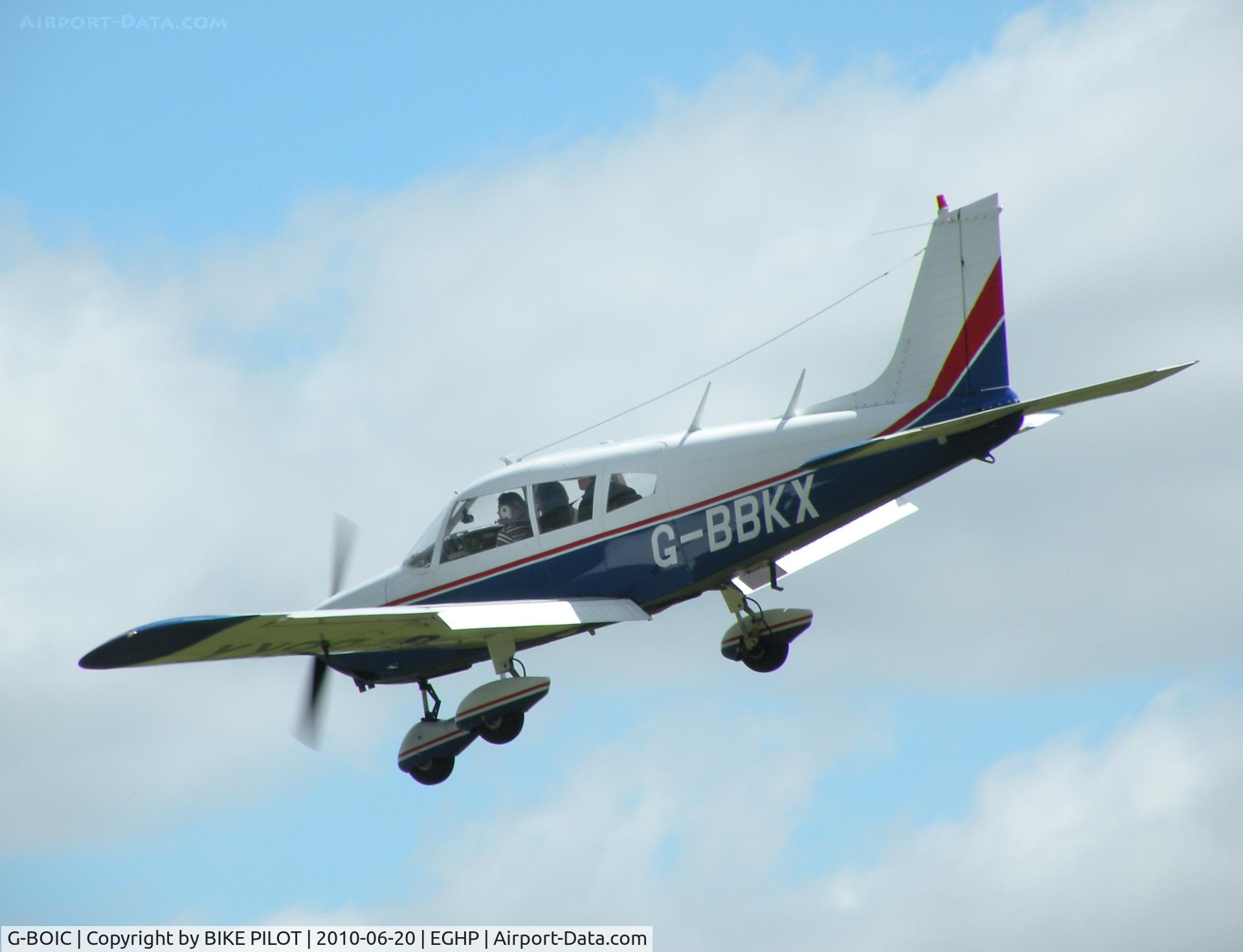 G-BOIC, 1978 Piper PA-28R-201T Cherokee Arrow III C/N 28R-7803123, Smart Turbo Arrow III on finals for rwy 03
