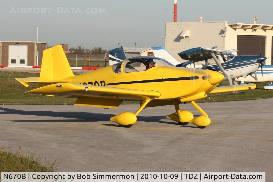 N670B, 2007 Vans RV-6A C/N 60176, Arriving at the EAA breakfast fly-in at Toledo, Ohio