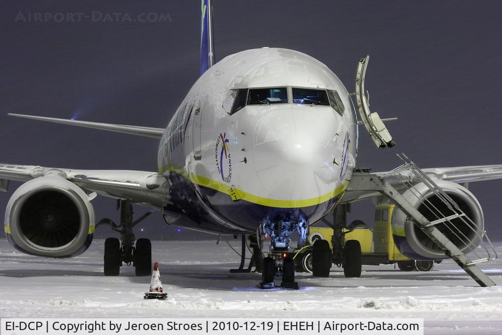 EI-DCP, 2004 Boeing 737-8AS C/N 33810, snow in Holland!