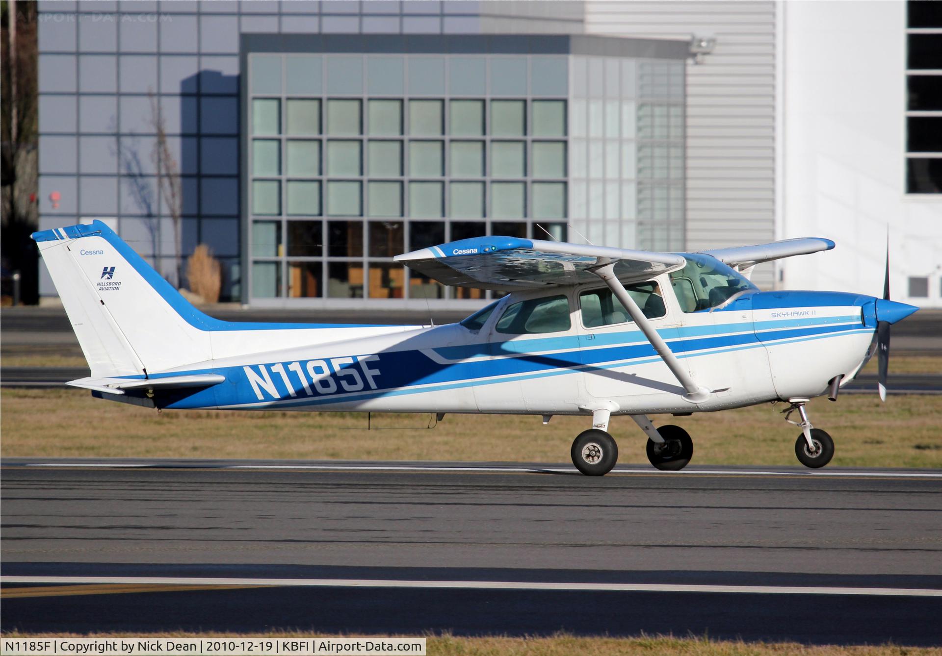 N1185F, 1979 Cessna 172N C/N 17272963, KBFI