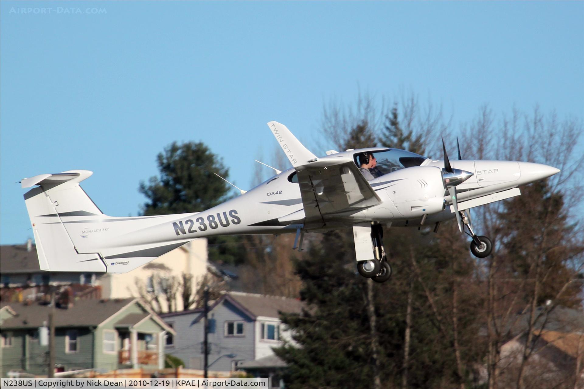 N238US, 2008 Diamond DA-42 Twin Star C/N 42.AC128, KBFI (Worlds ugliest aircraft)