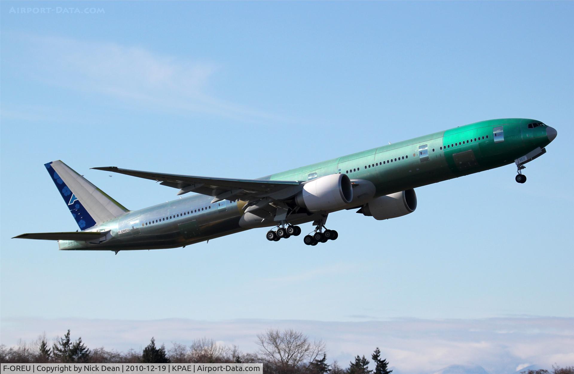F-OREU, 2010 Boeing 777-39M/ER C/N 37434, KPAE Boeing 996 Climbing off of 34L on first flight