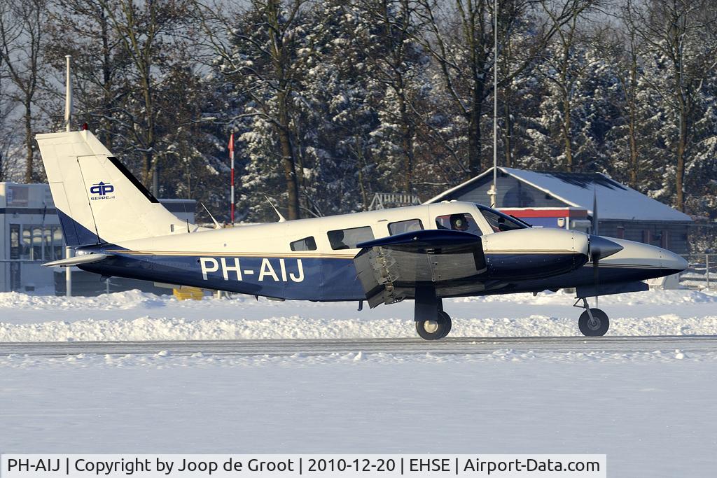 PH-AIJ, 1978 Piper PA-34-200T Seneca II C/N 34-7870029, nice snowy conditions!