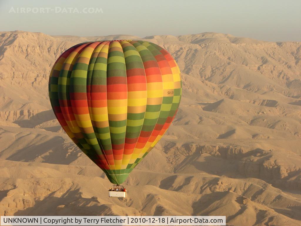 UNKNOWN, Balloons Various C/N Unknown, Egyptian Balloon over Luxor West Bank SU-287