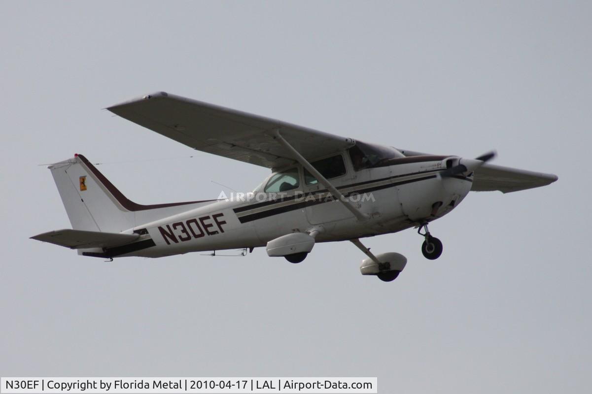 N30EF, 1982 Cessna 172P C/N 17275849, C172P