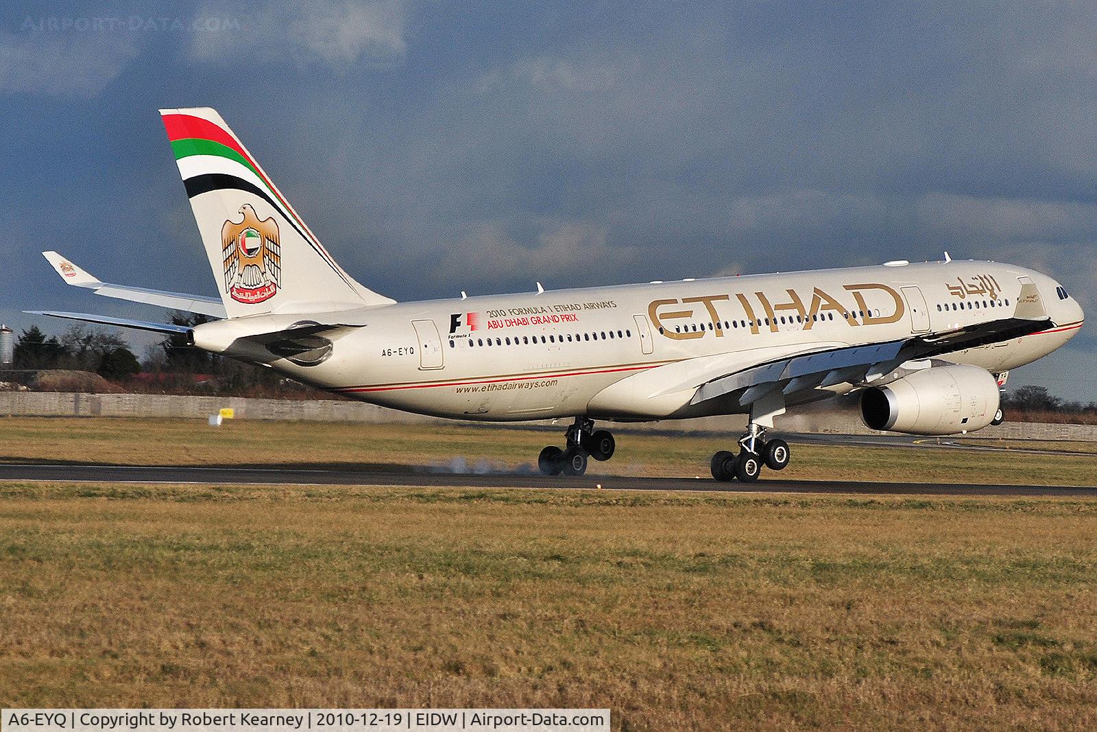 A6-EYQ, 2007 Airbus A330-243 C/N 868, Etihad on touch-down
