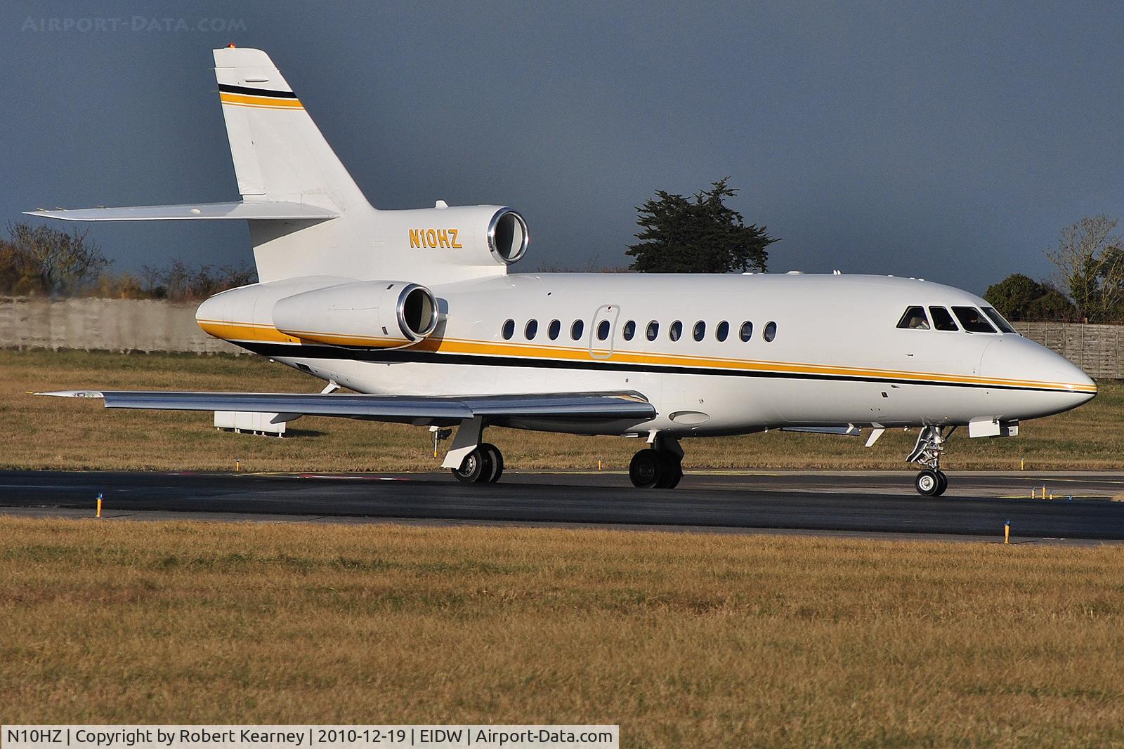 N10HZ, 1999 Dassault Falcon 900EX C/N 57, Exec. lining up r/w 10