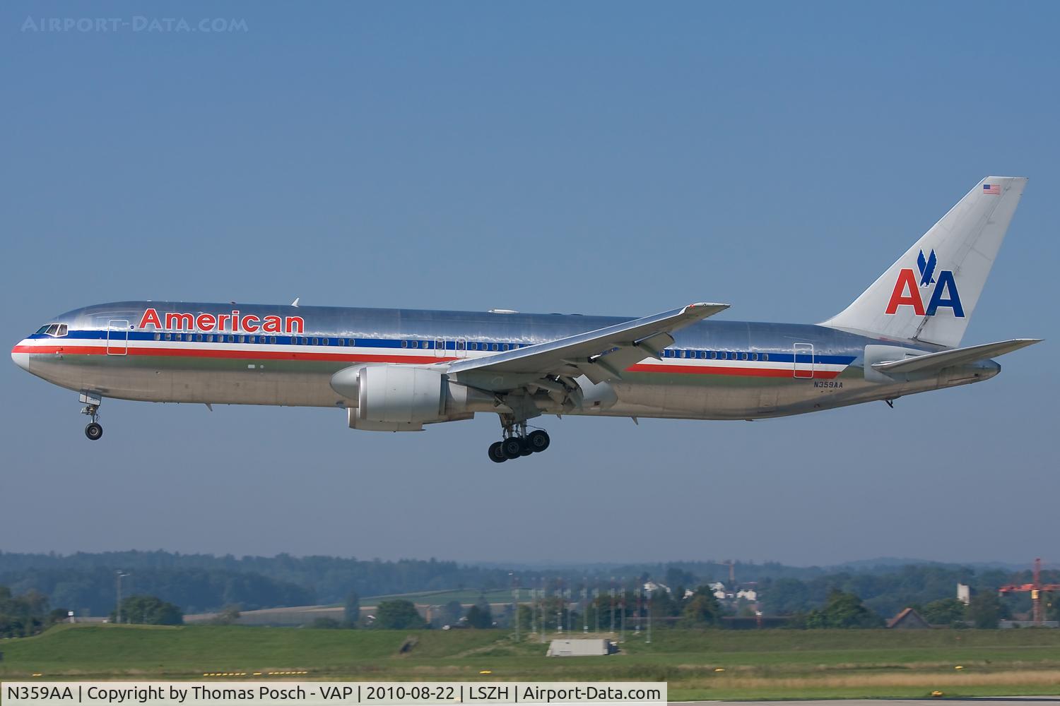 N359AA, 1988 Boeing 767-323 C/N 24040, American Airlines