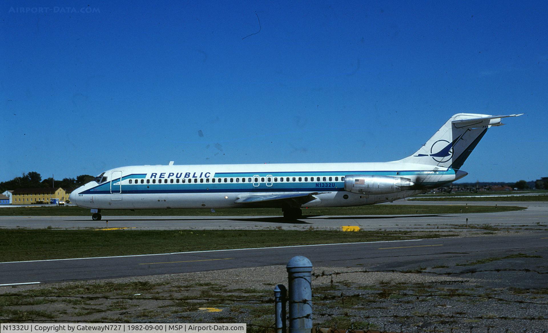 N1332U, 1969 Douglas DC-9-31 C/N 47404, *
