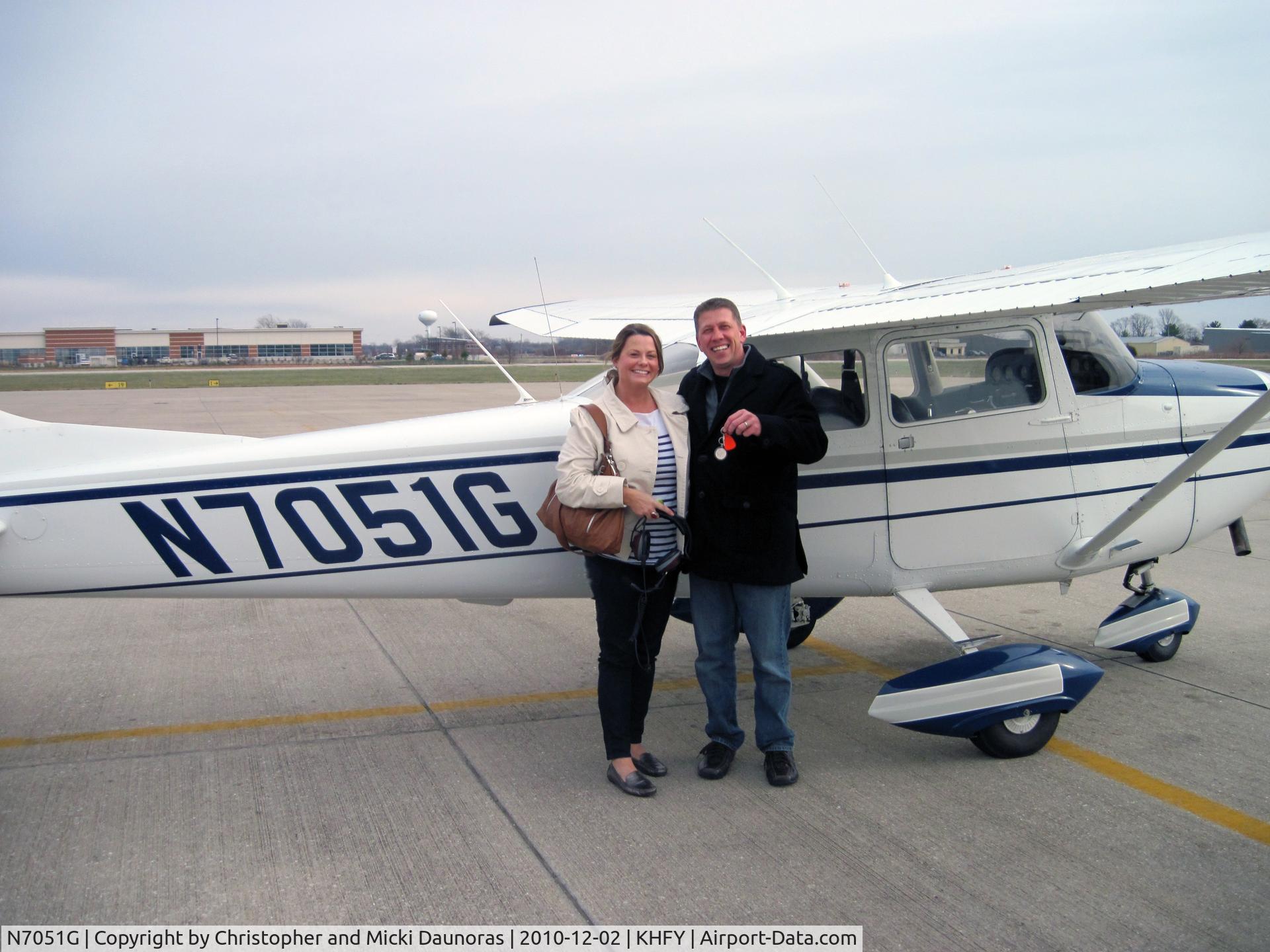 N7051G, 1969 Cessna 172K Skyhawk C/N 17258751, Proud new parents holding the keys to freedom.