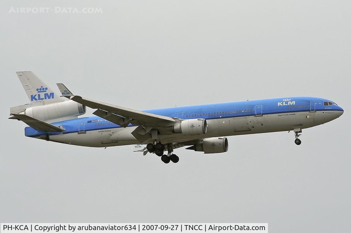 PH-KCA, 1993 McDonnell Douglas MD-11 C/N 48555, KLM's Amy Johnson arriving in Curacao