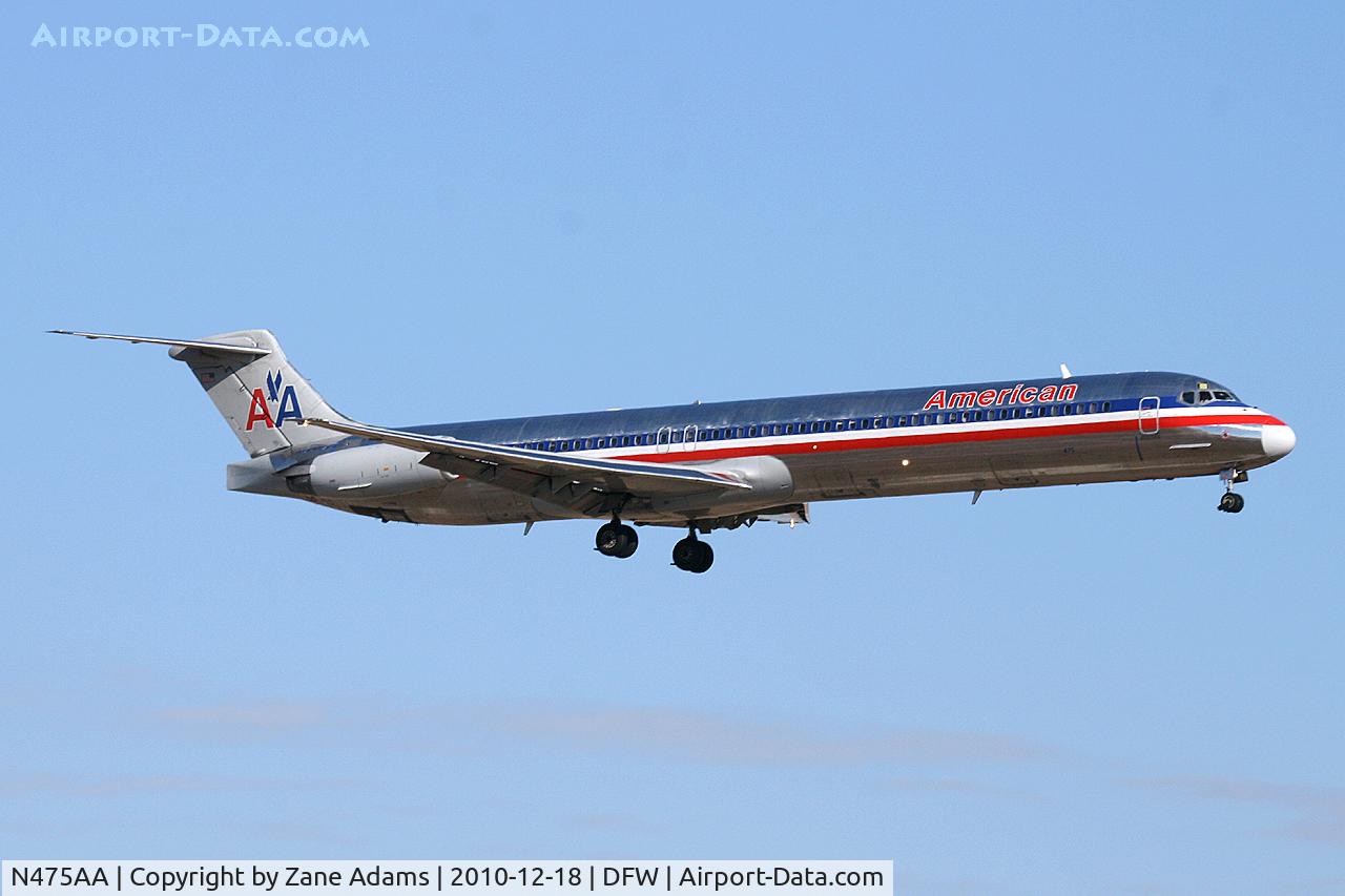 N475AA, 1988 McDonnell Douglas MD-82 (DC-9-82) C/N 49650, American Airlines landing at DFW Airport