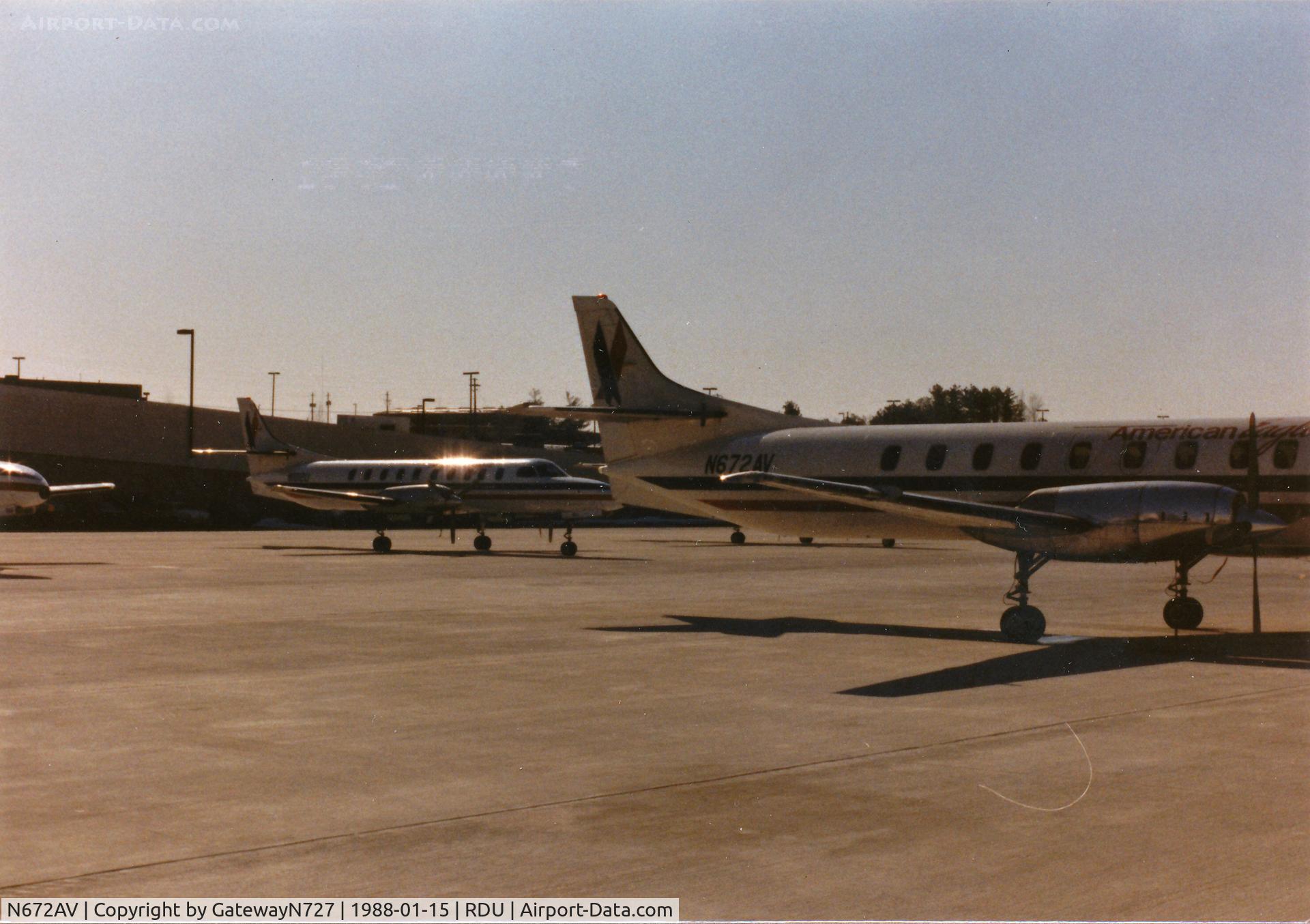 N672AV, Fairchild SA-227AC Metro III C/N AC672, Partial shot. N1012U in the background.