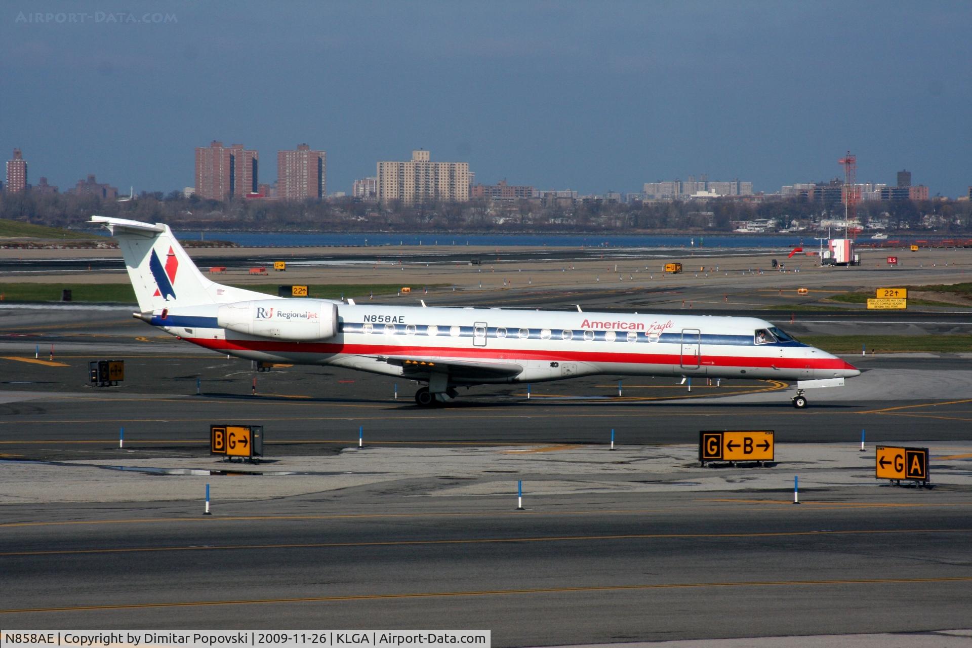 N858AE, 2003 Embraer ERJ-140LR (EMB-135KL) C/N 145754, ERJ135