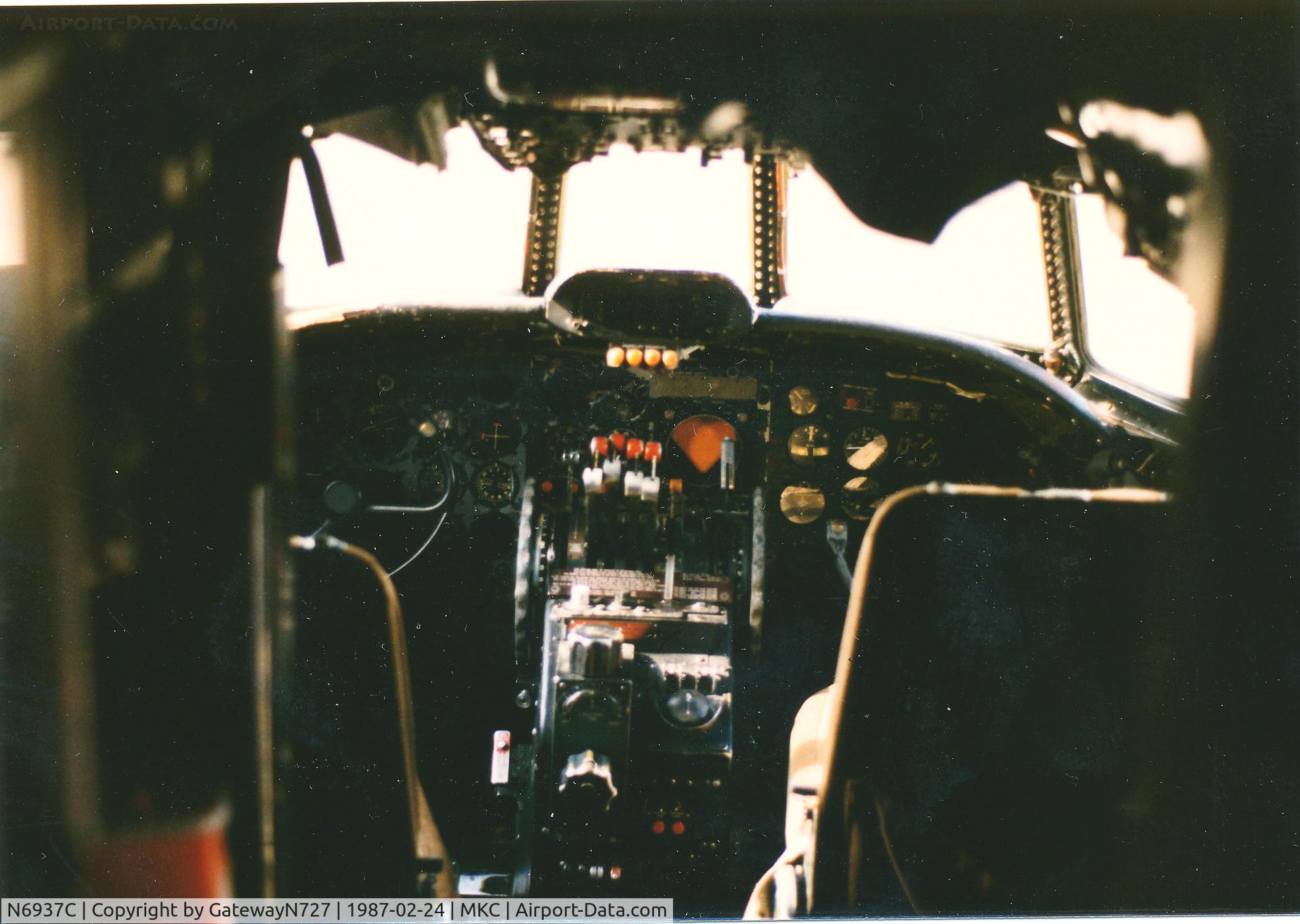 N6937C, 1957 Lockheed L-1049H-82 Super Constellation C/N 4830, The business end.