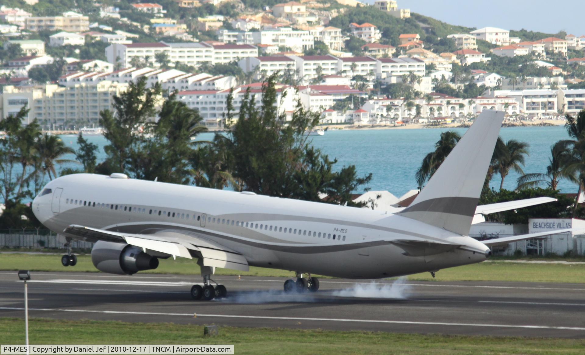 P4-MES, 2003 Boeing 767-33A C/N 33425, P4-MES heavy landing at TNCM runway 10