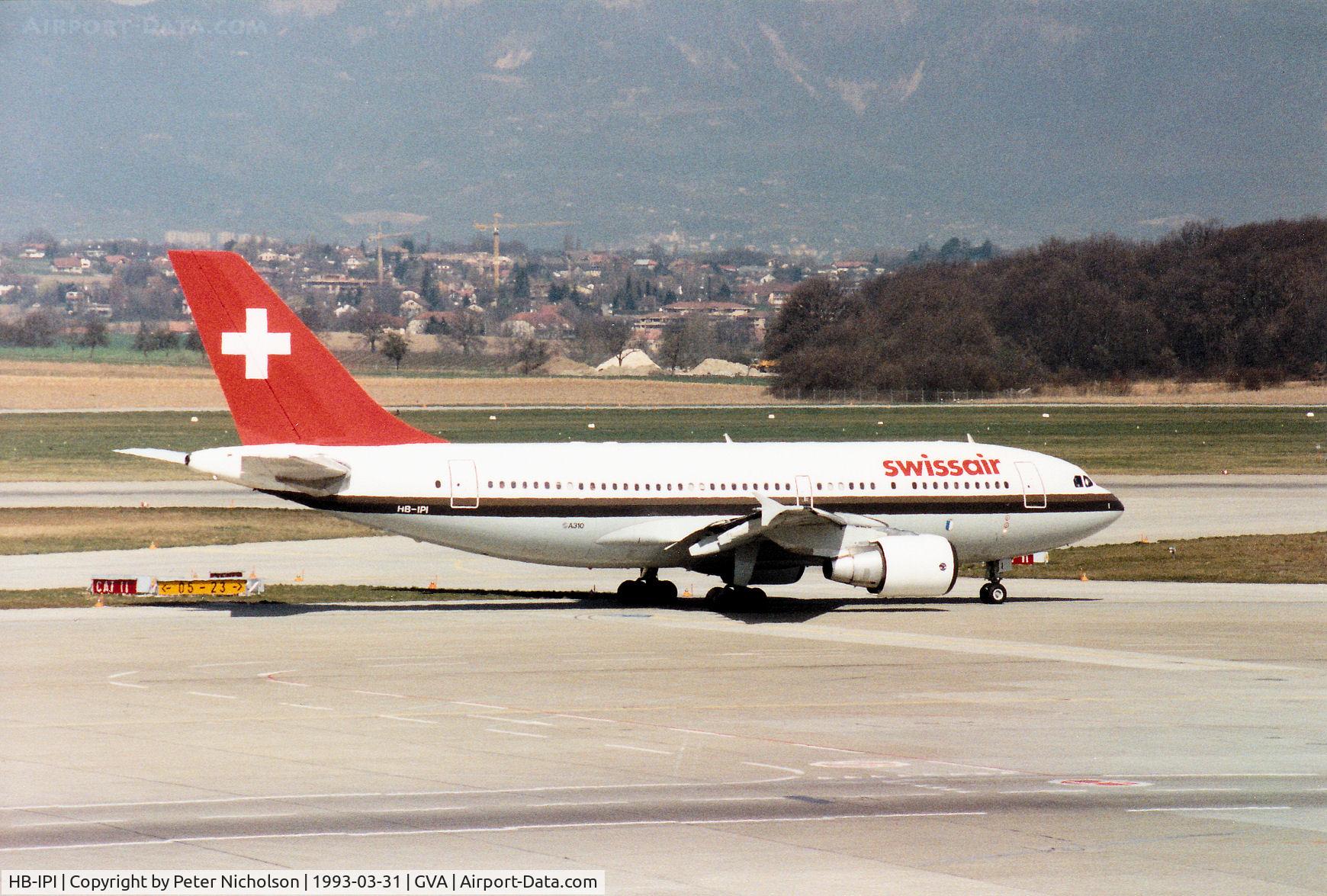 HB-IPI, 1985 Airbus A310-322 C/N 410, Airbus A310-322 of Swissair taxying to the active runwayat Geneva in March 1993.