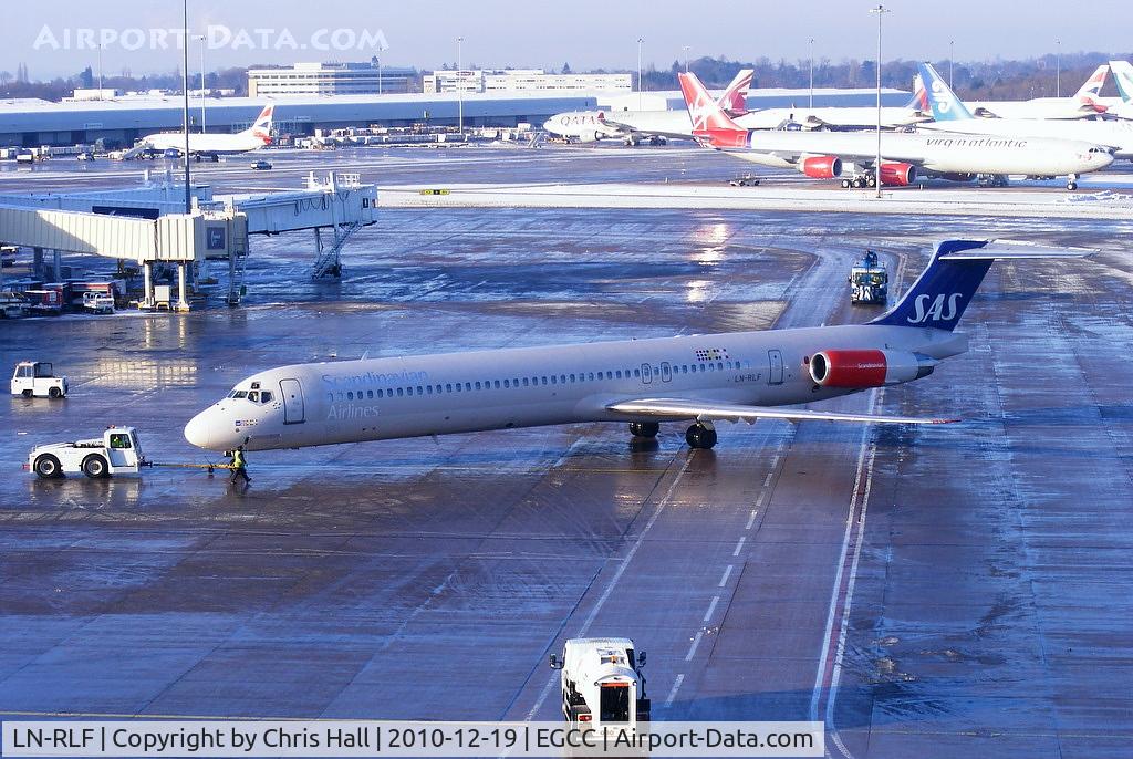 LN-RLF, 1985 McDonnell Douglas MD-82 (DC-9-82) C/N 49383, Scandinavian MD-82 pushing back from its gate
