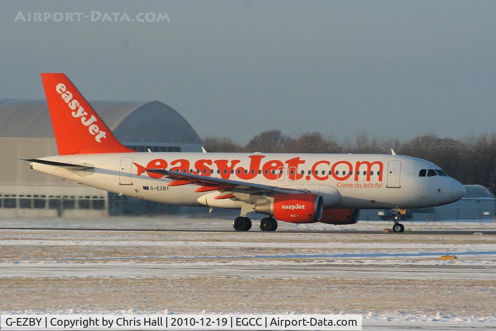 G-EZBY, 2007 Airbus A319-111 C/N 3176, easyJet A319 departing from RW05L