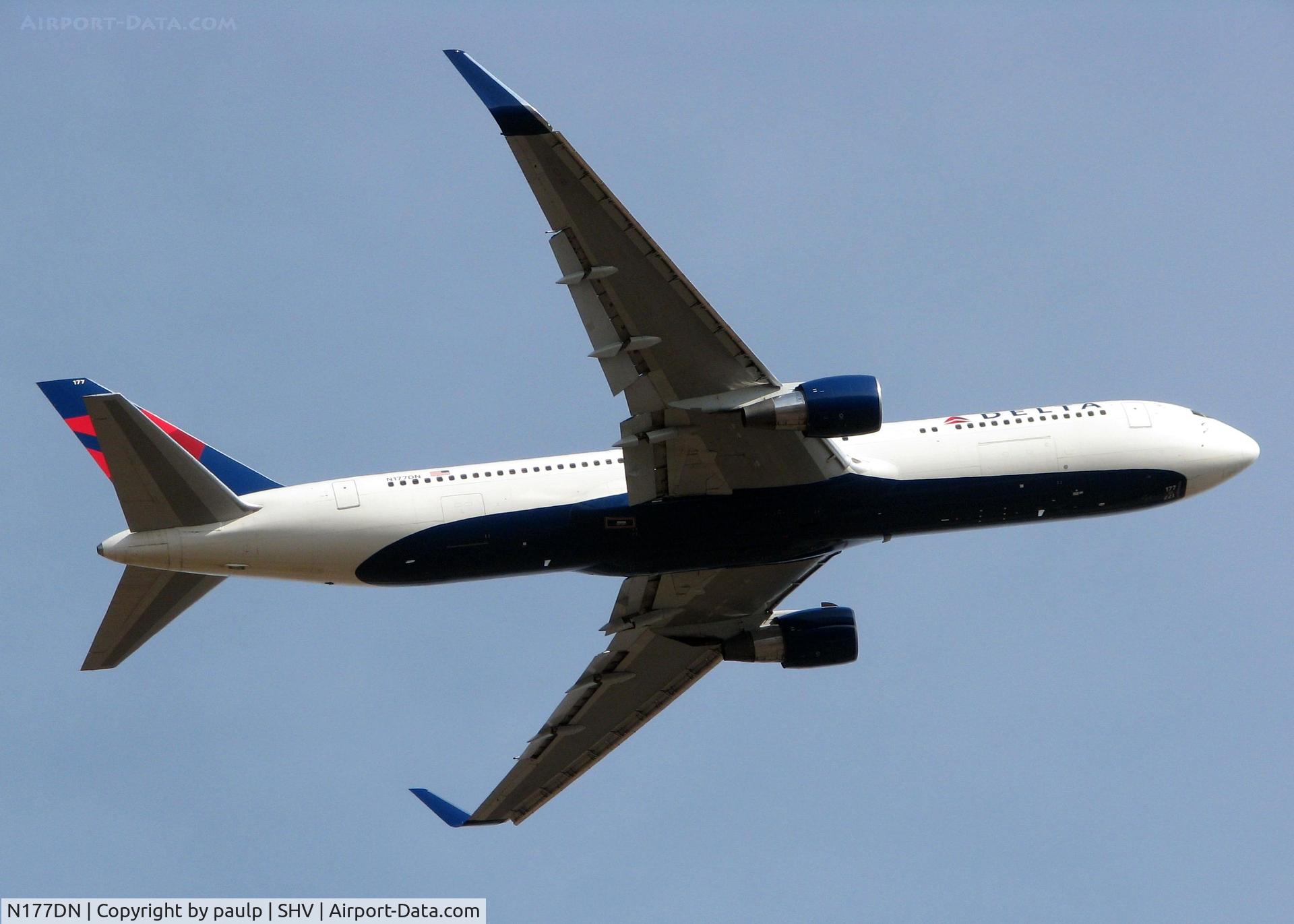 N177DN, 1991 Boeing 767-332 C/N 25122, Delta charter departing Rwy 14 after dropping of the Georgia Tech Football team for the 2010 Independence Bowl to play Air Force.