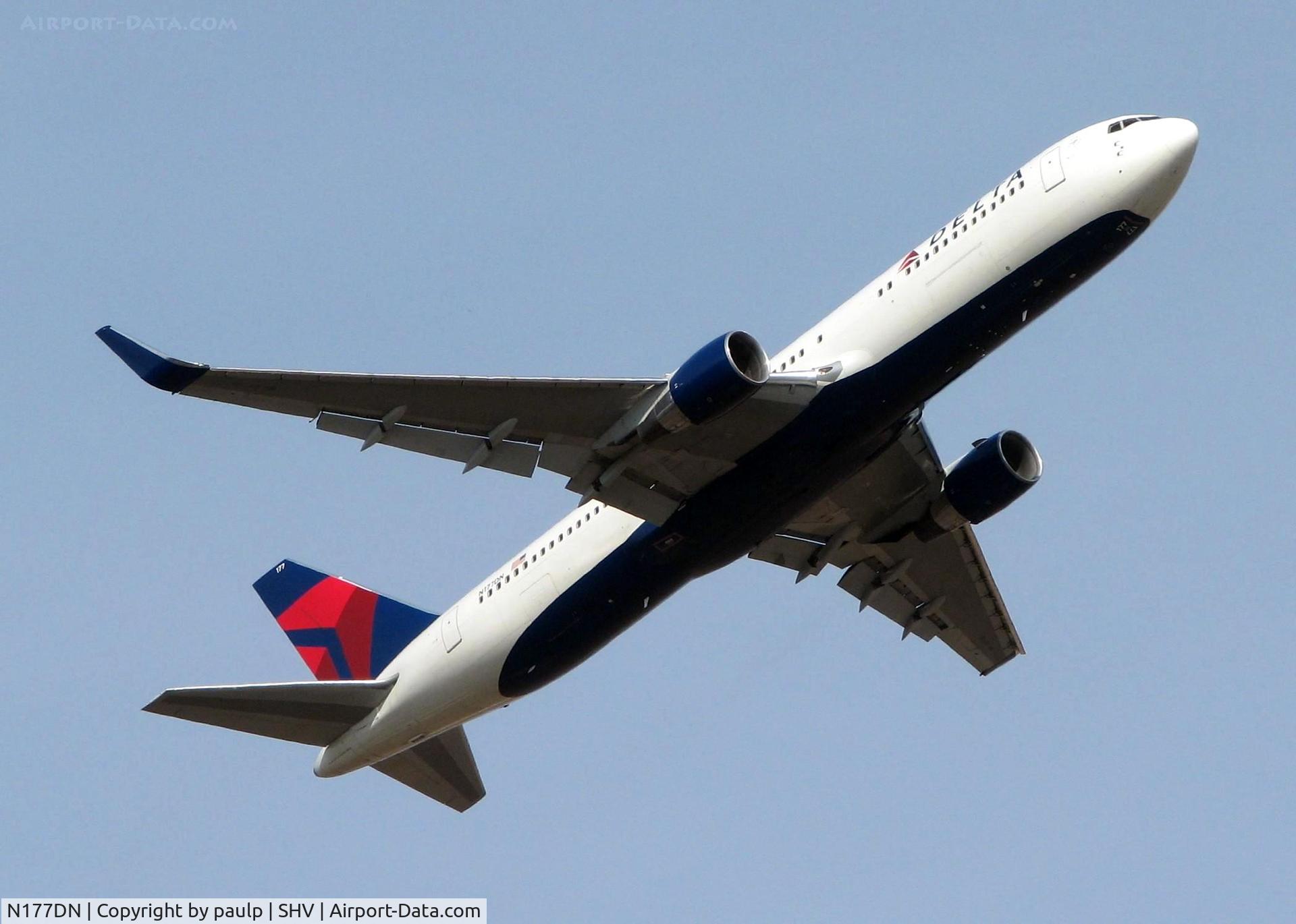 N177DN, 1991 Boeing 767-332 C/N 25122, Delta charter departing Rwy 14 after dropping of the Georgia Tech Football team for the 2010 Independence Bowl to play Air Force.