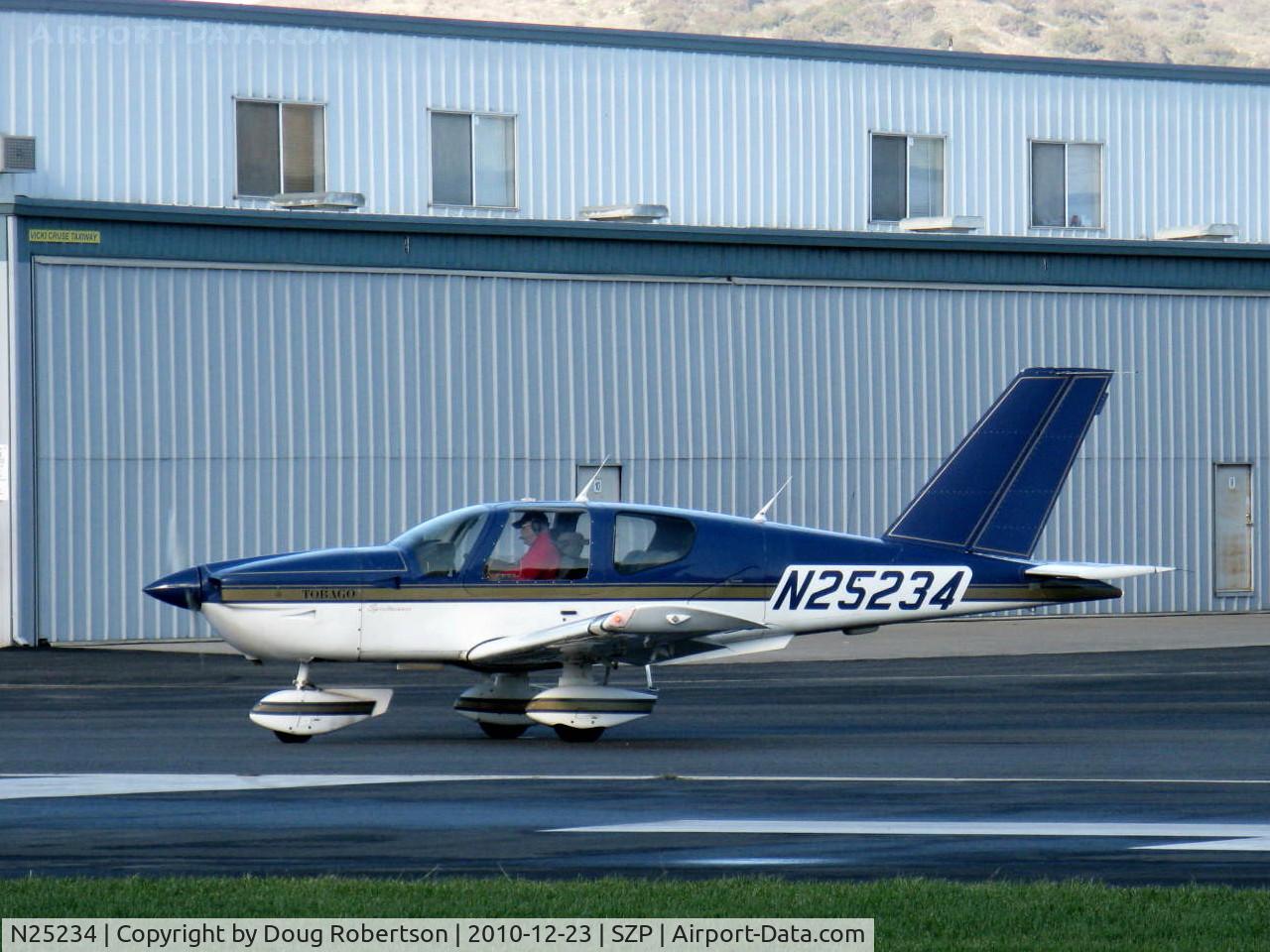 N25234, Socata TB-10 Tobago C/N 978, 1990 SOCATA TB10 TOBAGO, Lycoming O&VO-360 180 Hp, taxi