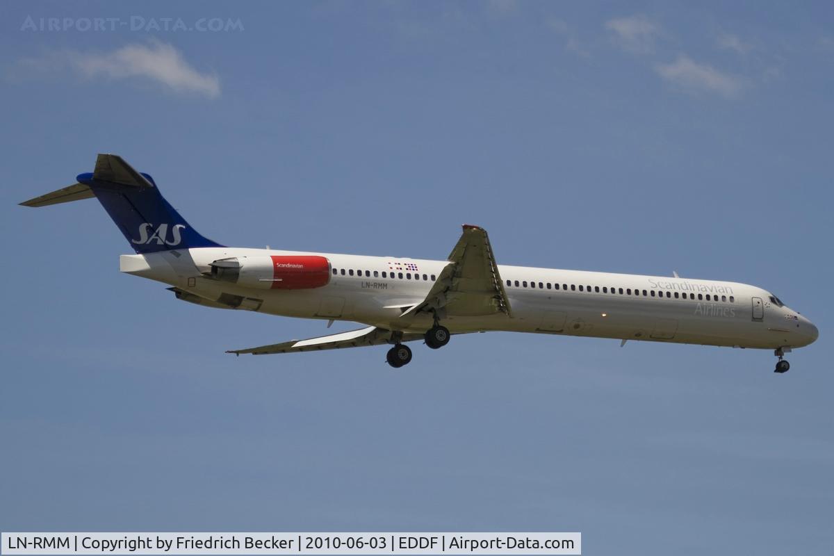 LN-RMM, 1991 McDonnell Douglas MD-81 (DC-9-81) C/N 53005, on final RW07R