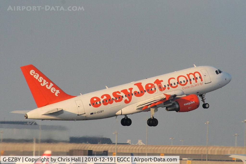 G-EZBY, 2007 Airbus A319-111 C/N 3176, easyJet A319 departing from RW05L