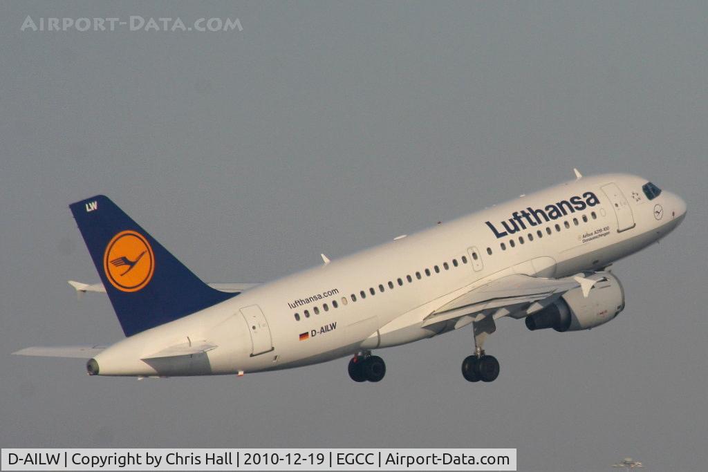 D-AILW, 1998 Airbus A319-114 C/N 853, Lufthansa A319 climbing away from RW05L