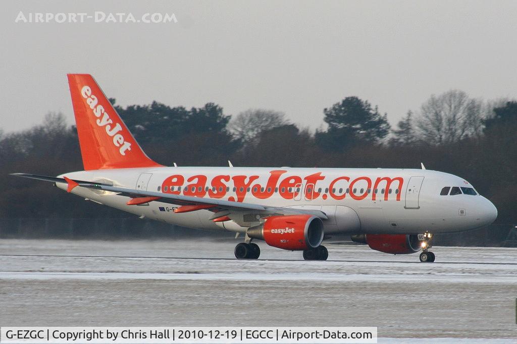 G-EZGC, 2010 Airbus A319-111 C/N 4444, easyJet A319 departing from RW05L
