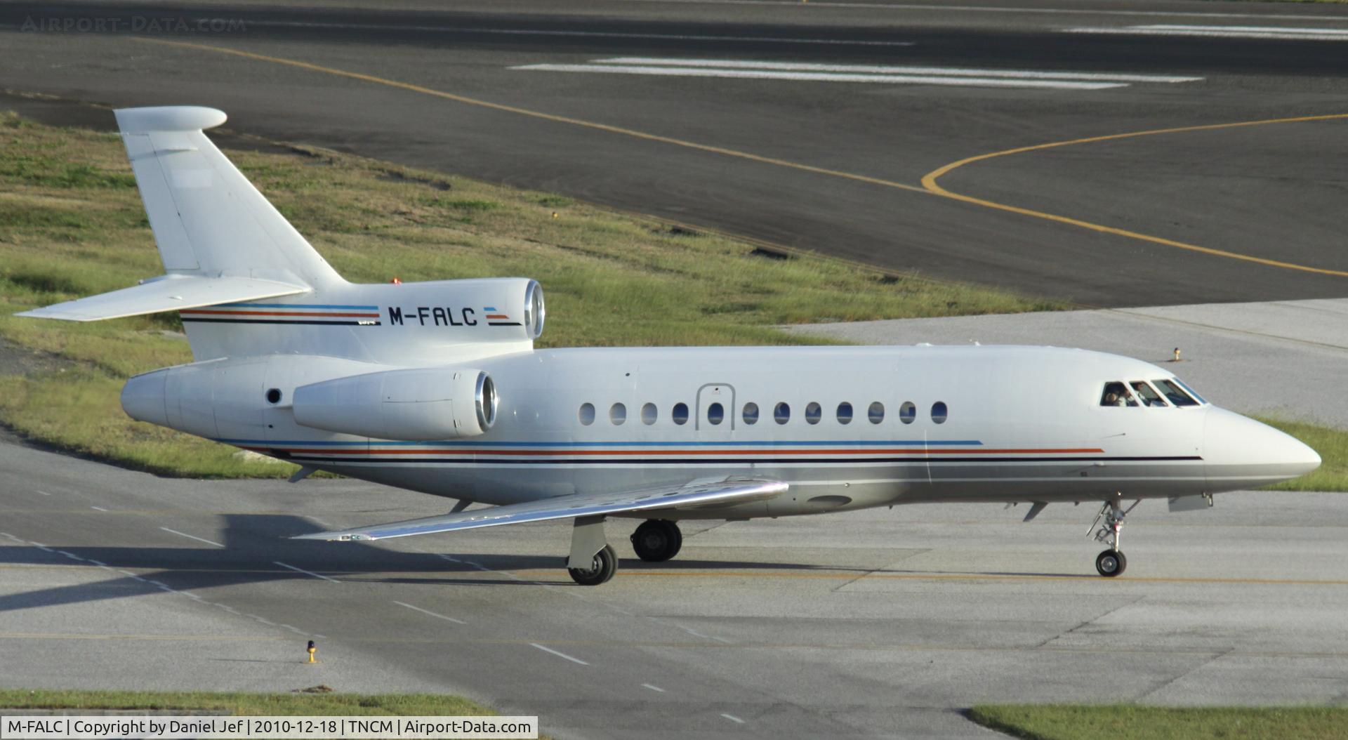 M-FALC, 1998 Dassault Falcon 900EX C/N 31, Taxing for take off at TNCM