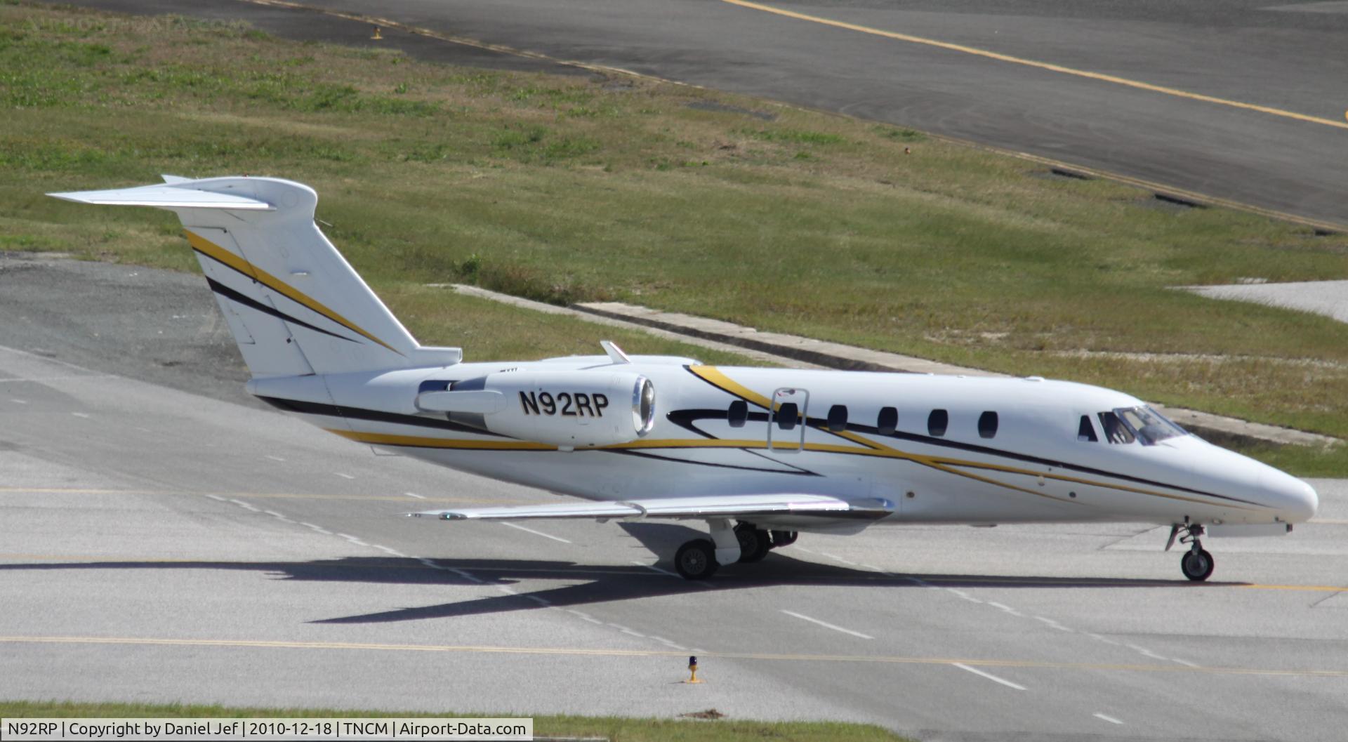 N92RP, 1987 Cessna 650 C/N 650-0148, N92RP taxing for take off at TNCM