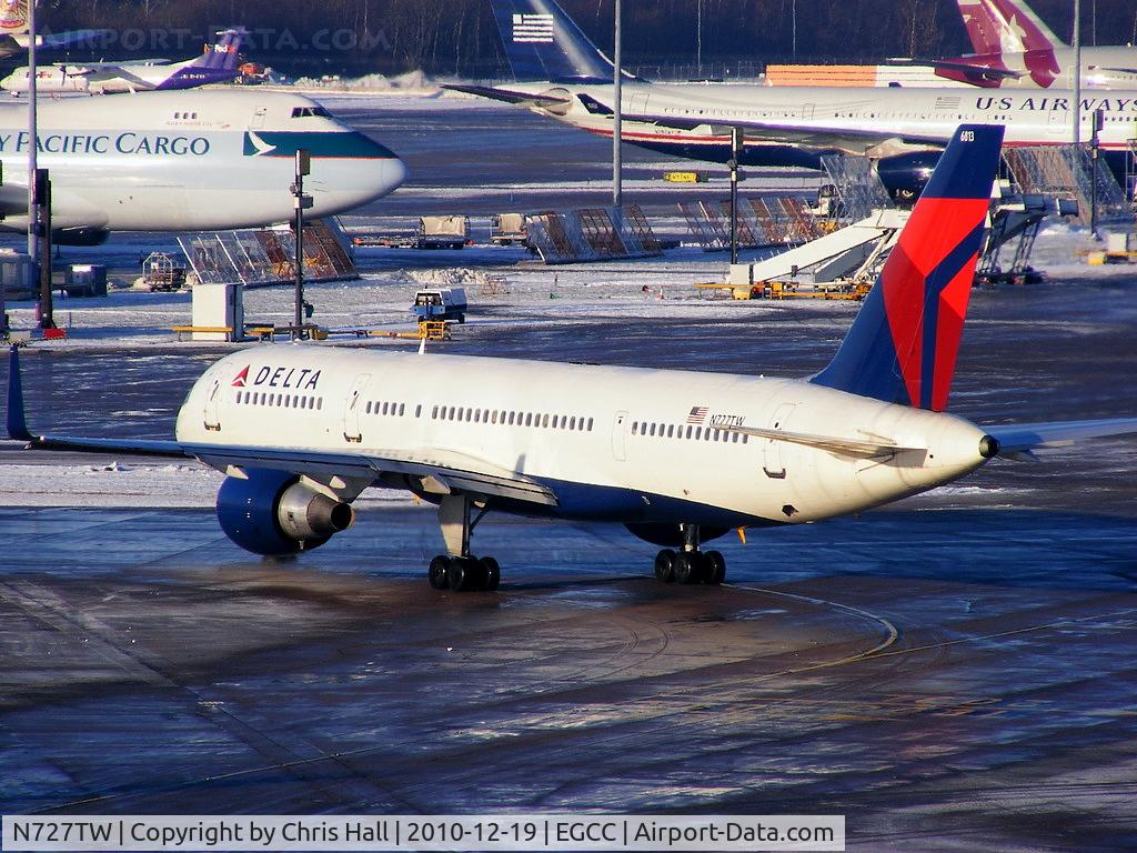N727TW, 1999 Boeing 757-231 C/N 30340, taxying to RW05L