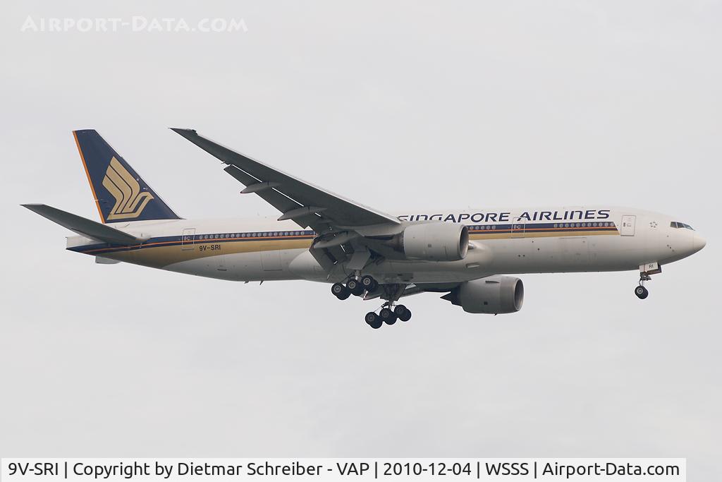 9V-SRI, 2001 Boeing 777-212/ER C/N 30867, Singapore Airlines Boeing 777-200