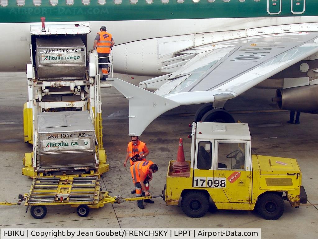 I-BIKU, 2000 Airbus A320-214 C/N 1217, ALITALIA