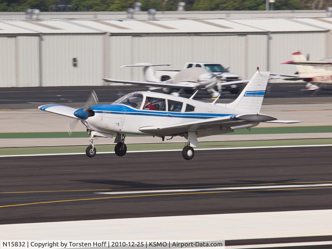 N15832, 1972 Piper PA-28R-200 Arrow IV C/N 28R-7335093, N15832 arriving on RWY 21