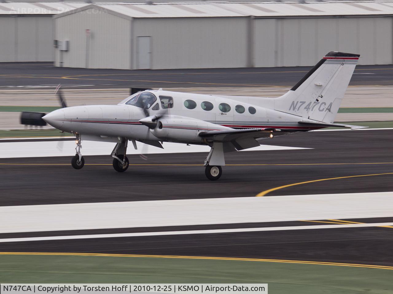 N747CA, Cessna 421C Golden Eagle C/N 421C0850, N747CA arriving on RWY 21